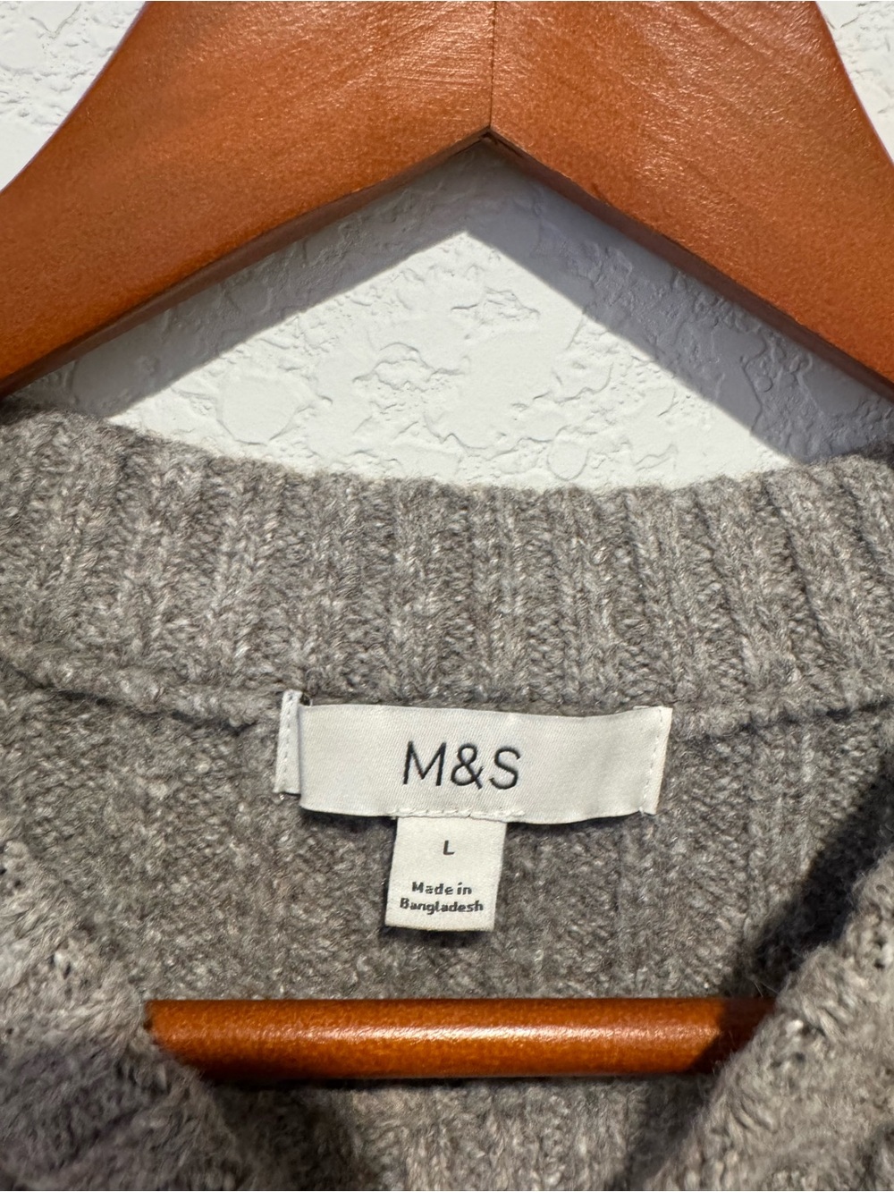 M&S vest - Picture 2 of 5